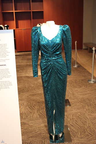 princess diana dress tour. Icon: Princess Diana Dress