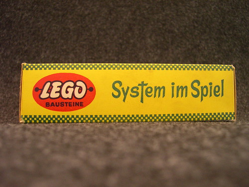 Early Lego German 236 Garage Kit (side)