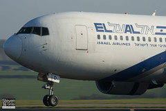4X-EAD - 22975 - El Al Israel Airlines - Boeing 767-258ER - 110408 - Luton - Steven Gray - IMG_3929