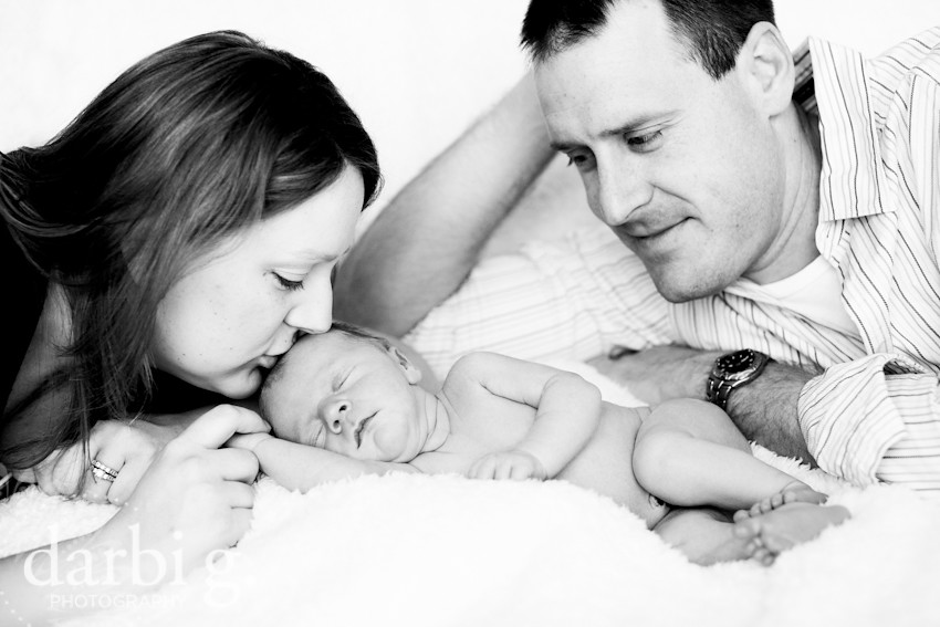 DarbiGPhotography-Kansas City newborn photographer-031511-MY-104