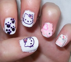 Hello Kitty Japanese nail look