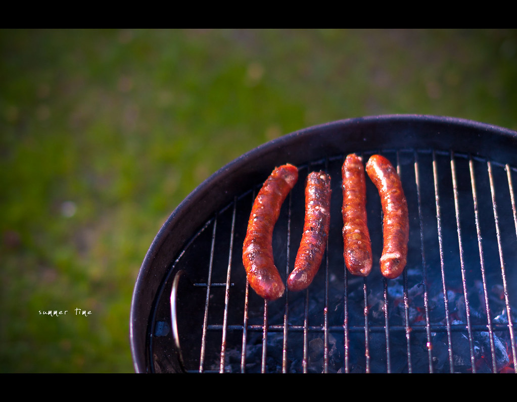 Project 365, Day 269, 269/365, bokeh, Sigma 50mm F1.4 EX DG HSM, 50mm, 50 mm, sausage, grill, barbecue, summer, summer time, glow