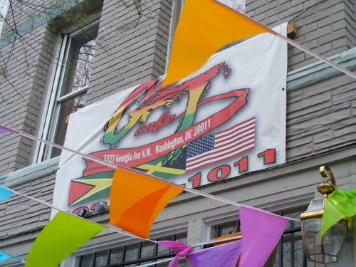 Li'l GT Cafe - Sign