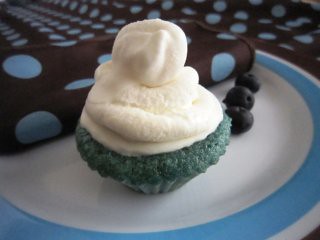 Blueberry cupcake with ice cream, take one