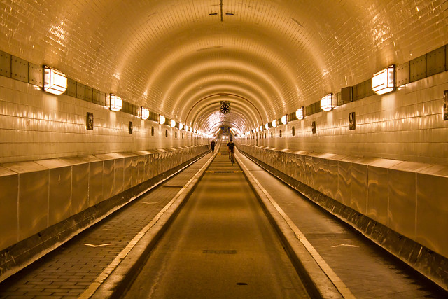 Elbe Tunnel 2