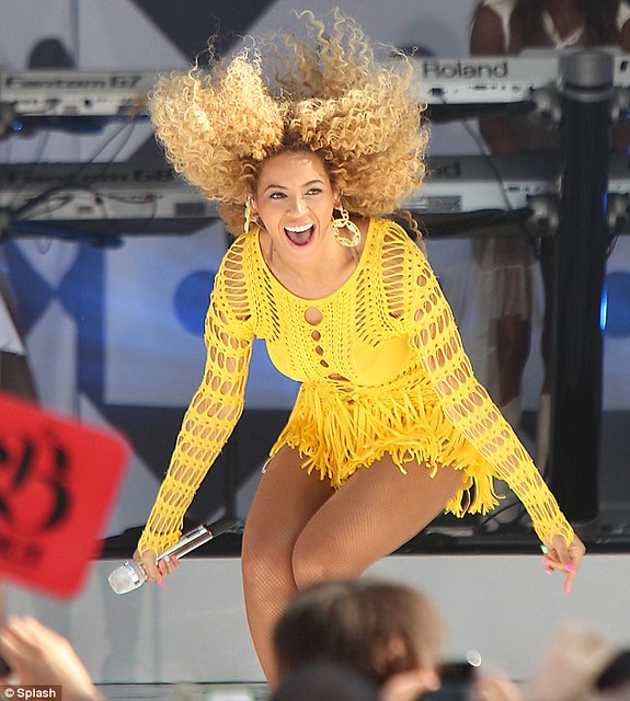 Beyonce 'fros some moves in identical yellow and black crochet dresses for Good Morning America performance   1