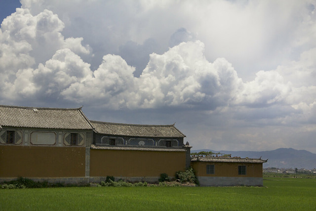 Linden Centre in Dali, China. Photography by Joann McPike. Edited by Lindsay Clark. © TGS-THINK Global School, 2011.