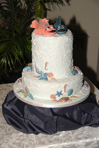 beach theme wedding cake by Chrissie Tauranga