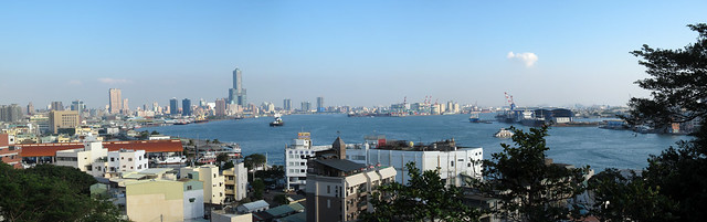 kaohsiung_harbor_panorama_02