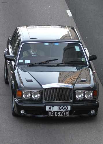 Bentley Turbo RT Mulliner Not quite sure if this car has a small rear window