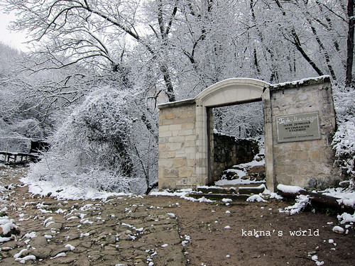 crimea_mountain gate ©  kakna's world