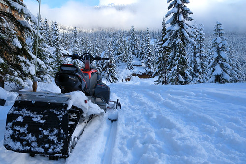 Canadian Snowmobile - Callaghan Valley