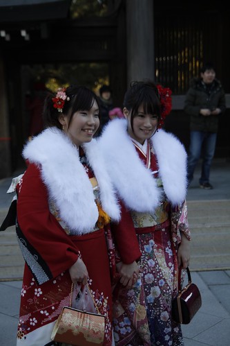 A pair of young women in kimono