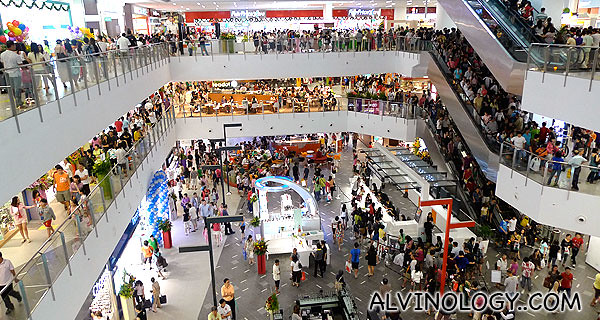 Look at the volume of people in the mall!