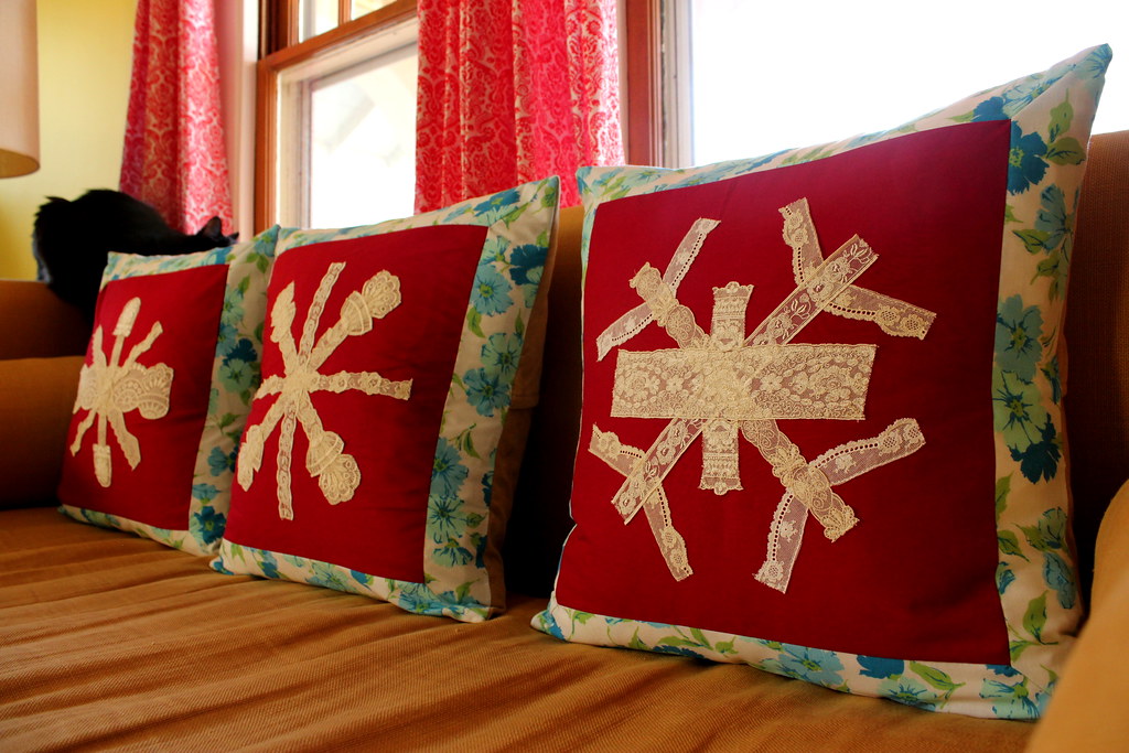 lace snowflake pillows
