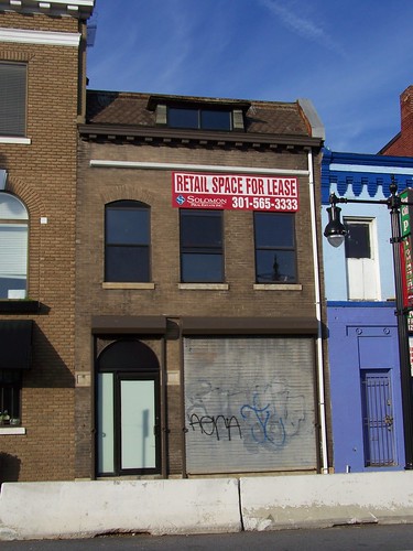 Vacant building allegedly for lease, H Street NE