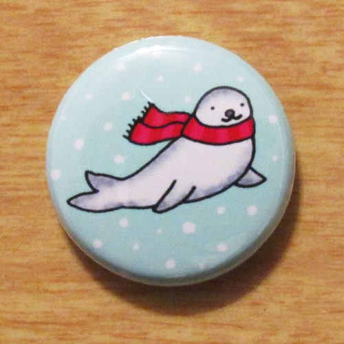 Seal With Scarf Button - 01.01.11