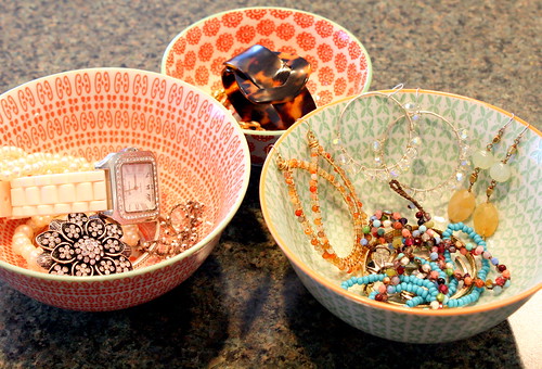 Organize your Jewelry with Bowls