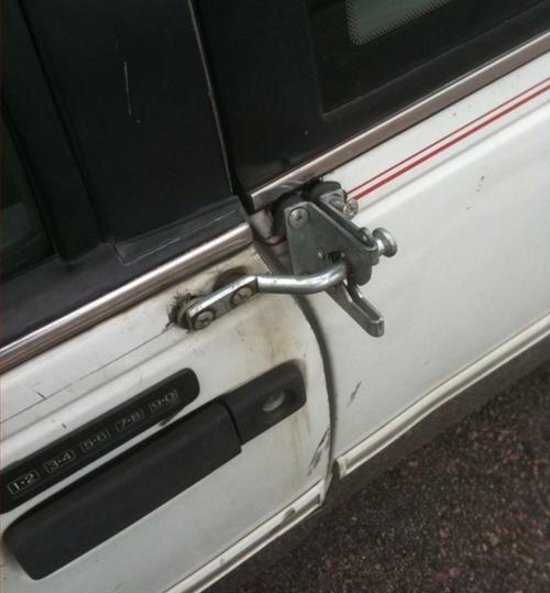 White Car Lock Fail