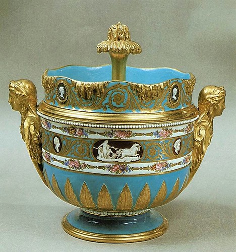 017 -Enfriador de helados 1778-Porcelana de Sevès-Web Gallery of Art- Wallace Collection, London