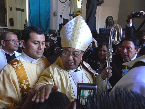 El Nuevo Arzobispo Monseñor Oscar Vian Morales.