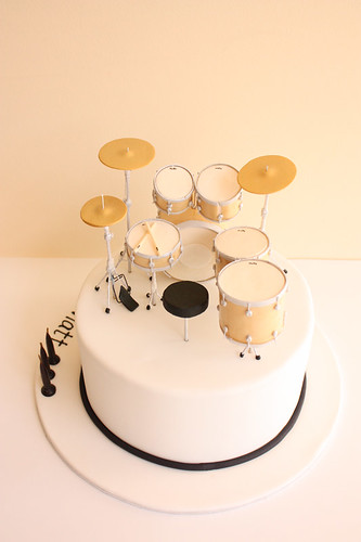 Birthday Cake Kits. Drum kit birthday cake (back)