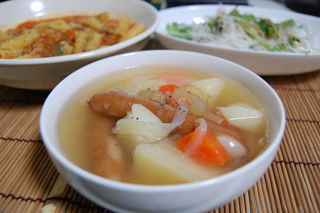 ジャガイモたっぷりのソーセージ入りスープは満足感があります！　#jisui