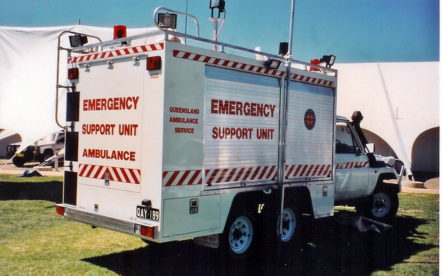 6x6 support superior ambulance queensland toyota land series service emergency 75 landcruiser cruiser industries unit