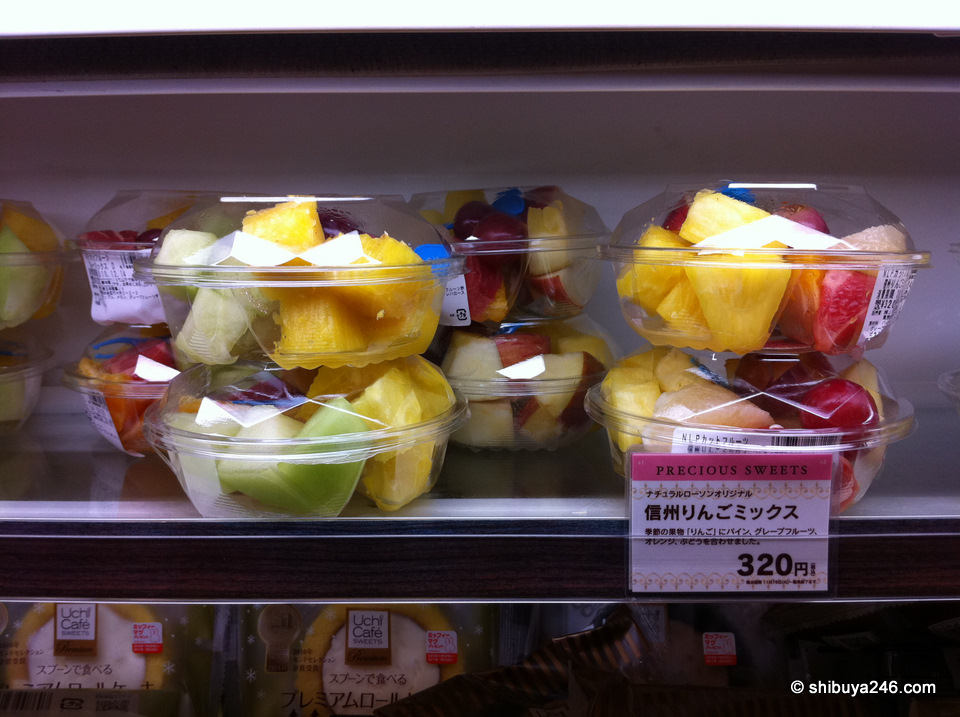 Recently I have been getting my fruit packaged from the conbini. Pineapples, apples and kiwi