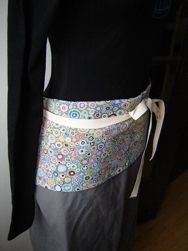 The Cafe Apron - in lovely organic cotton canvas!