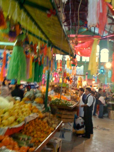 Pachuca, Mexico market during holiday season (by: Mircea Turcan, creative commons license)