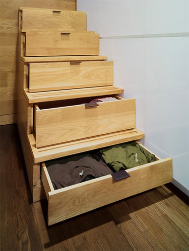 Stairs become drawers - www.renttoown.ph