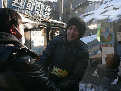 Kim Hyun Joong Hotsun Coal Delivery Event [06.01.11]