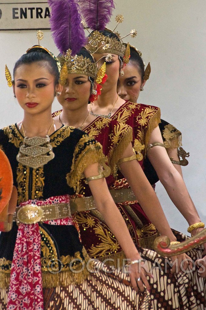 Indonesia - Tamansari Dancers