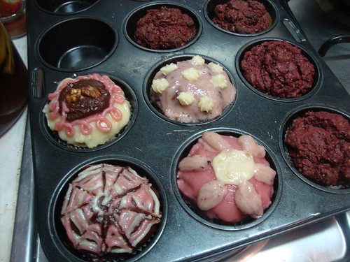 icing in natural flavours and colours