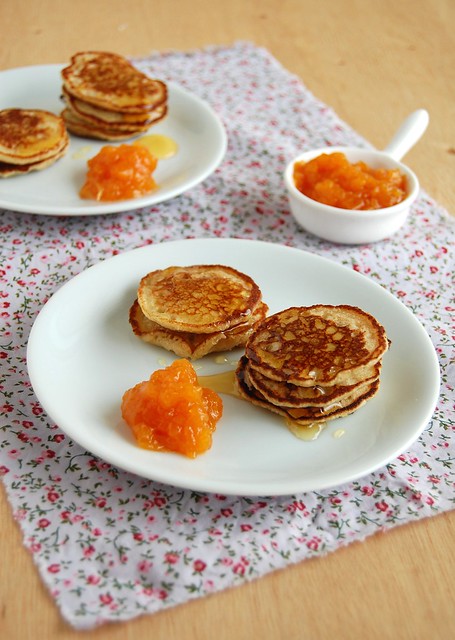 Mini buckwheat pancakes / Panquequinhas de trigo sarraceno