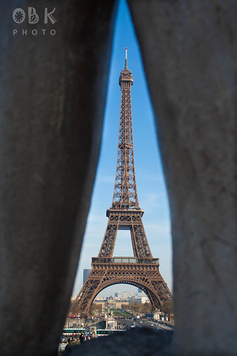Framed Eiffel Tower - Tour Eiffel encadrée