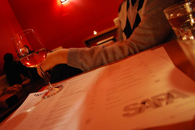 SAPA Karte und Wein