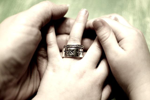 wedding ring : on my daughter