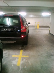 Bad parkibg by malaysiandriver