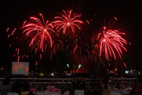 Pyromusical 2011 Fireworks SM Mall of Asia Spain vs Korea (56)