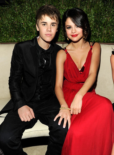 are selena gomez and justin bieber dating 2011. Justin Bieber Selena gomez