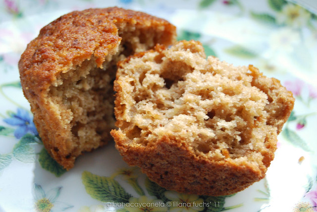 Apple compote muffins