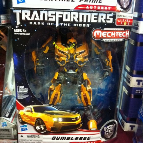 transformers dark of the moon bumblebee leader class. Transformers dark of the moon