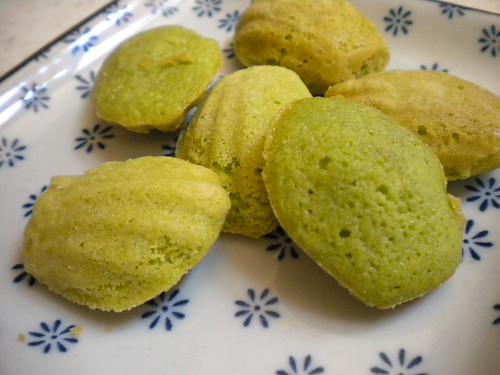 Green tea madeleines