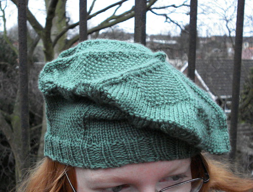 Russell Square London tube tam beret knitting pattern hat