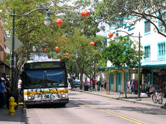 Honolulu's buses use clean technology (by: absentmindedprof/Jennifer, creative commons license)