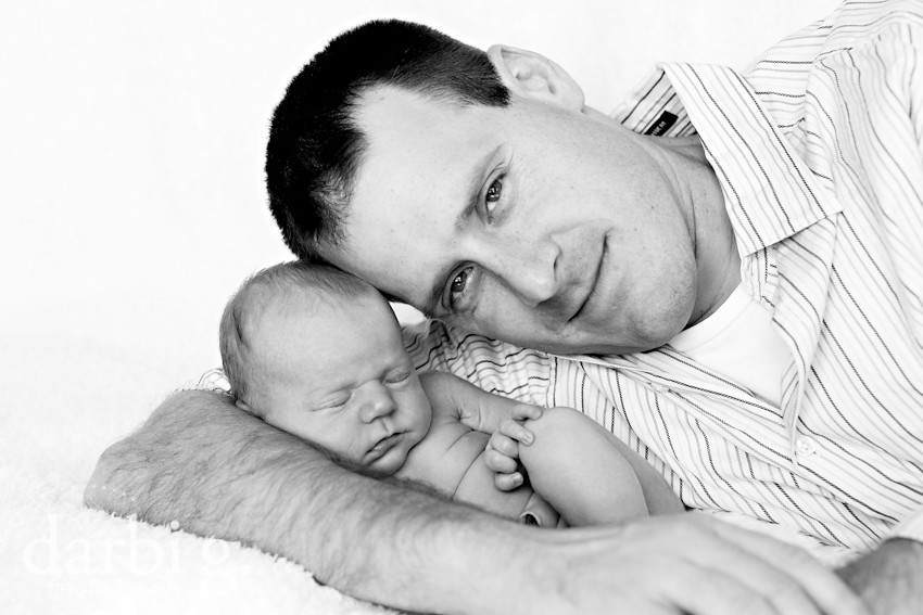 DarbiGPhotography-Kansas City newborn photographer-031511-MY-106