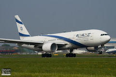 4X-ECB - 30832 - El Al Israel Airlines - Boeing 777-258ER - Luton - 110424 - Steven Gray - IMG_4837
