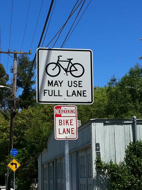 Bike May Use FULL LANE